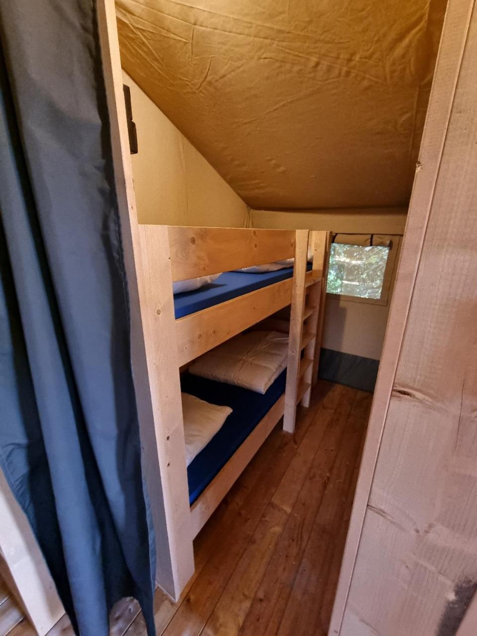 Camping De Tulpenweide Breezand Екстериор снимка